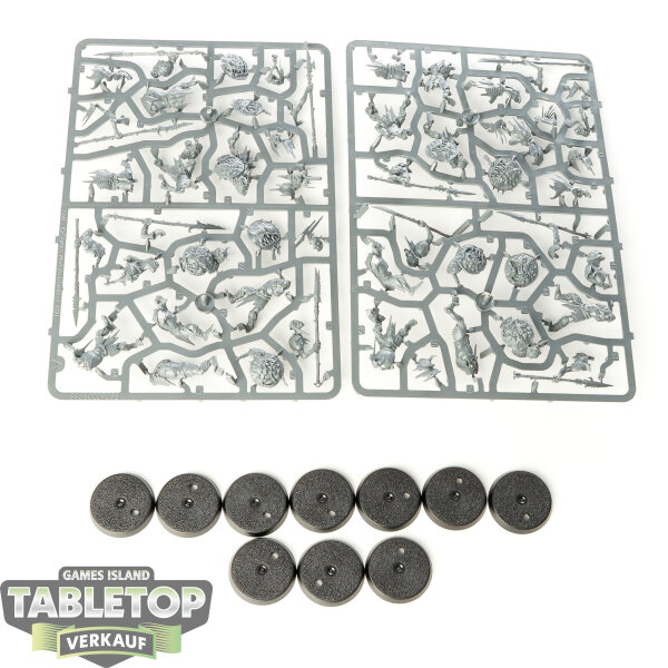 Orruk Warclans - 10 Gutrippaz - im Gussrahmen