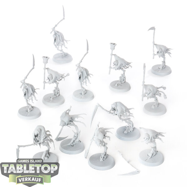 Nighthaunt - 12x Grimghast Reapers - grundiert