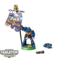 Space Marines - Company Standard Bearer klassisch - bemalt