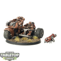 Space Marines - Attack Bike - teilweise bemalt