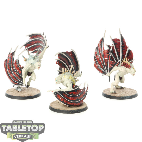 Flesh-eater Courts - 3 Crypt Infernal Courtier - bemalt