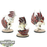 Flesh-eater Courts - 3 Crypt Infernal Courtier - bemalt