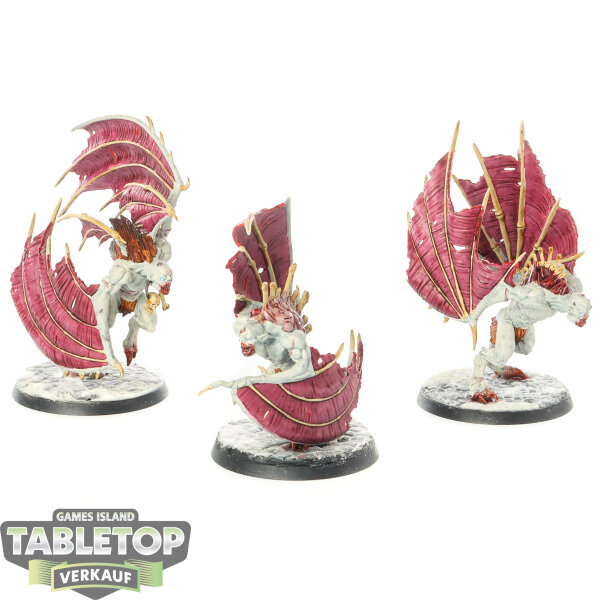 Flesh-eater Courts - 3 Crypt Infernal Courtier - bemalt