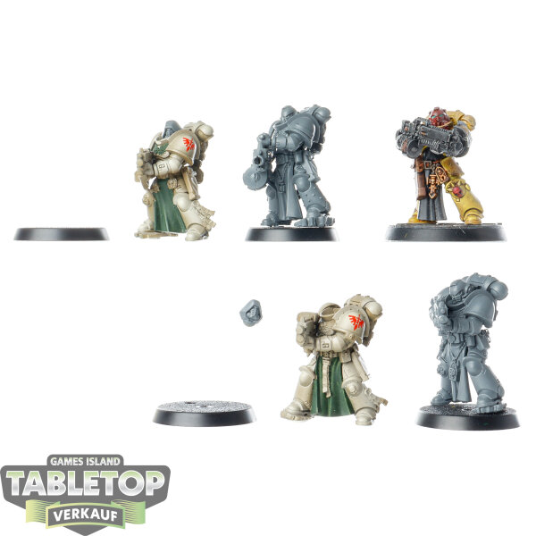 Dark Angels - 5x Sternguard Veteran Squad - teilweise bemalt