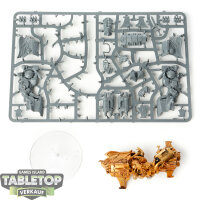 Adeptus Custodes - 2x Vertus Praetors Dawneagle Jetbikes...