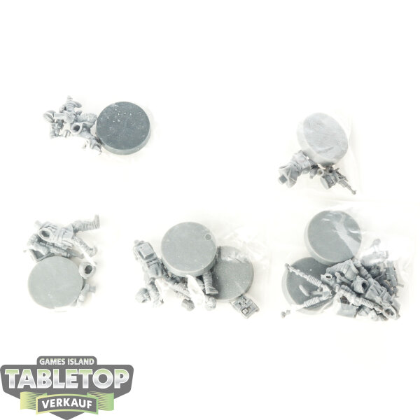 Rebellen - 7x Rebel Veterans - unbemalt