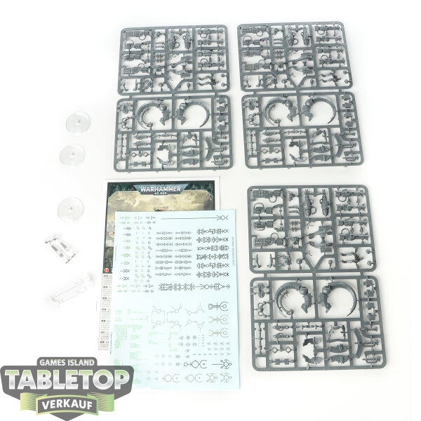 Necrons - 3x Tomb Blades - im Gussrahmen