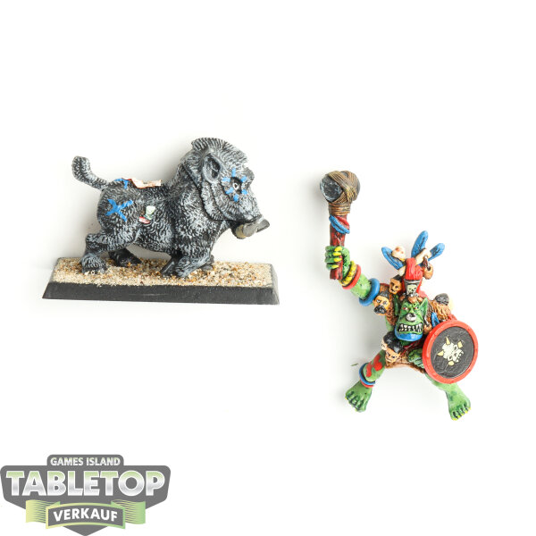 Orc & Goblin Tribes - Savage Orc Shaman on Boar klassisch - bemalt