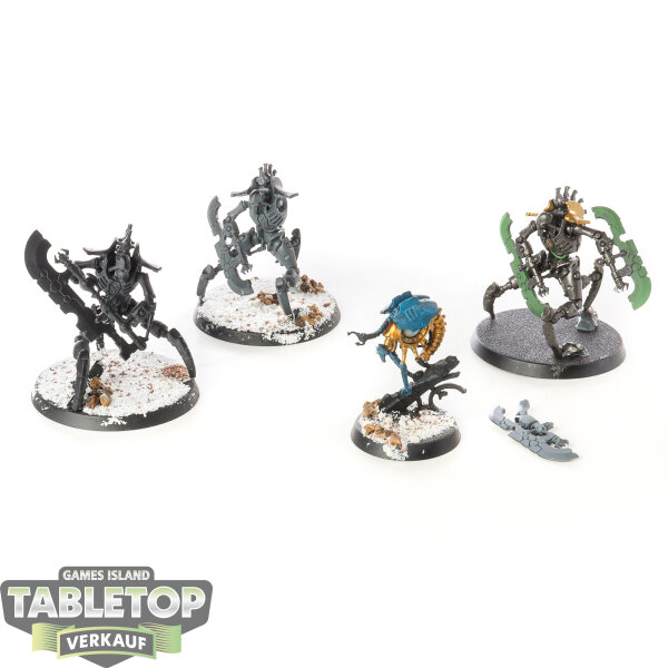 Necrons - 3x Skorpekh Destroyers - teilweise bemalt