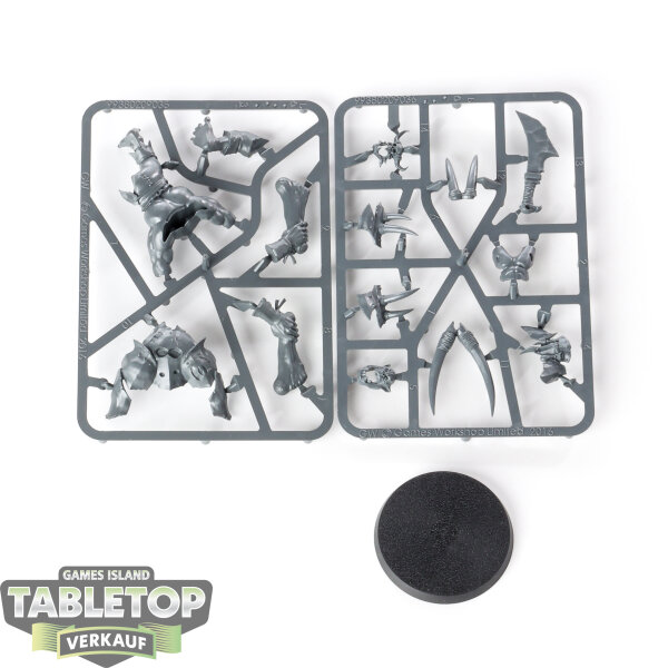 Orruk Warclans - Warchanter - im Gussrahmen