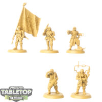 Astra Militarum - Cadian Command Squad - grundiert