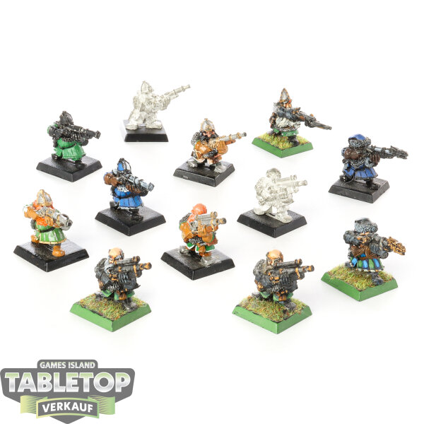 Dwarfen Mountain Holds - 12x Dwarf Thunderers klassisch - teilweise bemalt