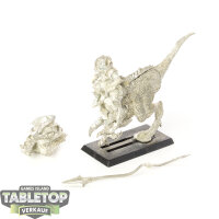 Miniaturen - Dark Knight on Predator - unbemalt