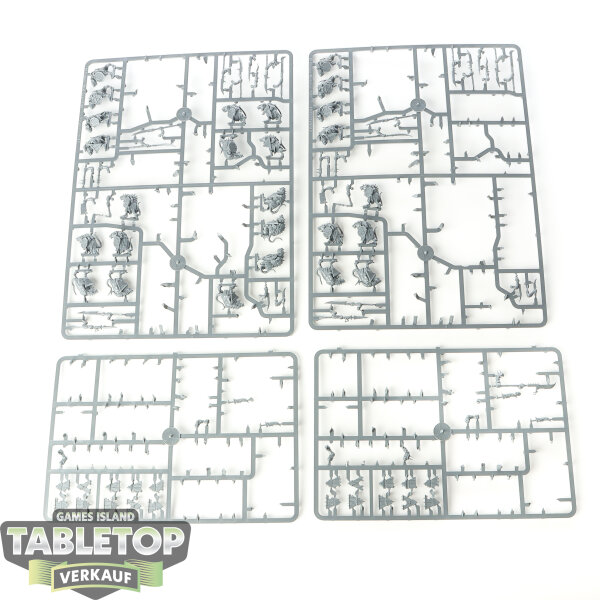 Skaven - 25x Clanrats klassisch - im Gussrahmen