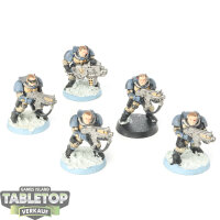 Space Marines - 5x Scouts klassisch - teilweise bemalt