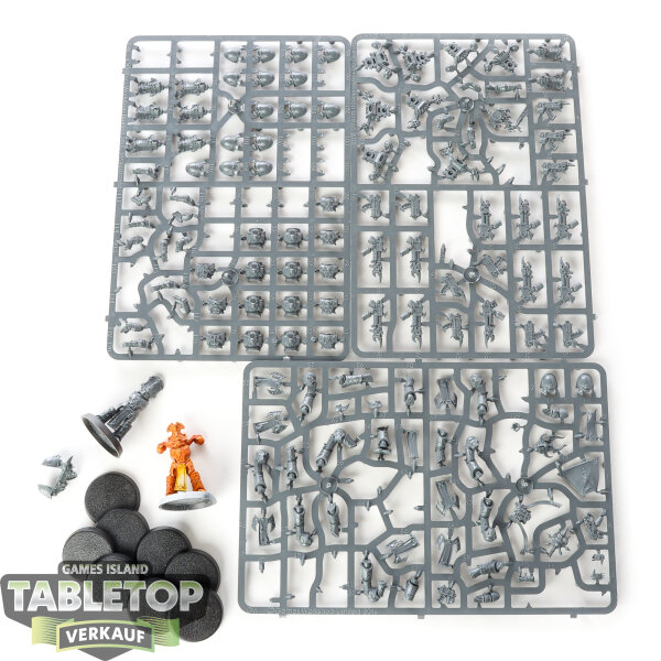 Thousand Sons - 10 Rubric Marines - teilweise gebaut