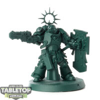 Space Marines - Lieutenant with Storm Shield - grundiert