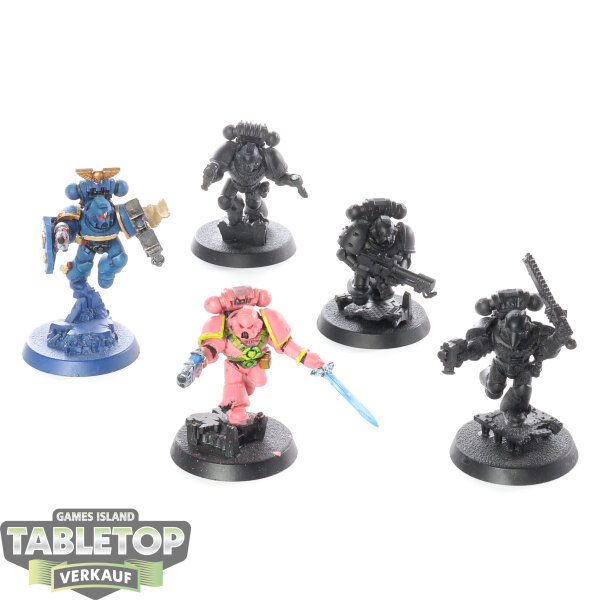 Space Marines - 5x Assault Squad klassisch - teilweise bemalt