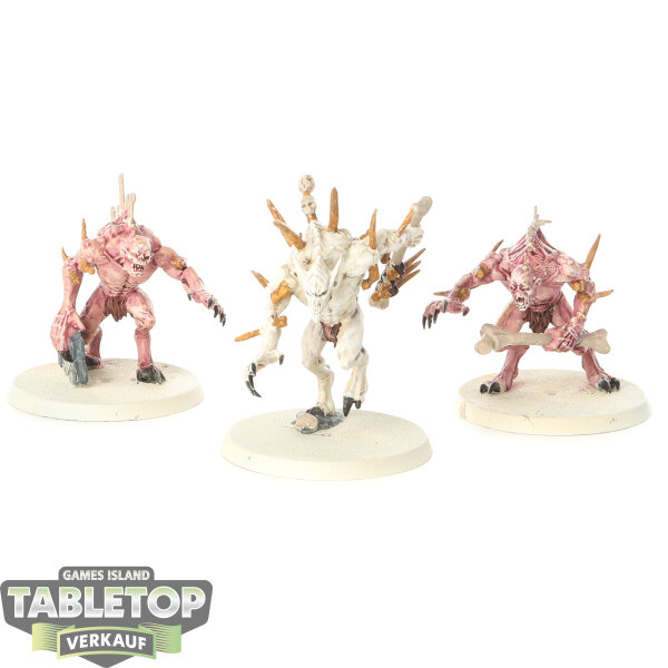 Flesh-eater Courts - 3 x Crypt Haunter Courtier - bemalt