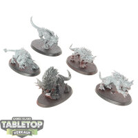 Blades of Khorne - 5x Flesh Hounds - teilweise bemalt