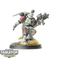 Space Wolves - Lieutenant in Phobos Armour - bemalt