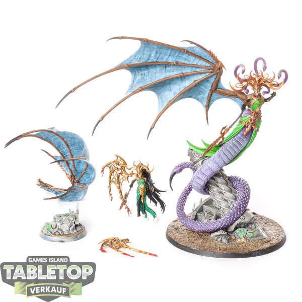 Daughters of Khaine - Morathi-Khaine and The Shadow Queen - teilweise bemalt