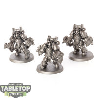 Space Marines - 3 Aggressor Squad - grundiert