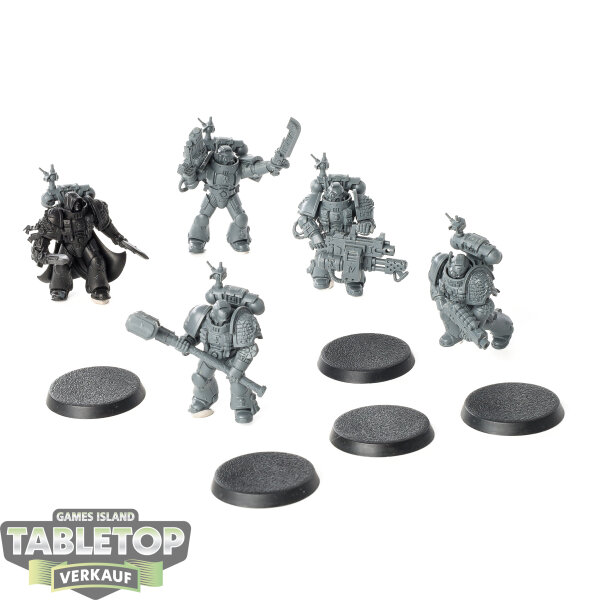 Deathwatch - 5 x Veterans - teilweise bemalt