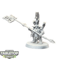 Fyreslayers - Auric Runefather - grundiert