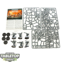 Chaos Space Marines - 10 Khorne Berzerkers - teilweise...