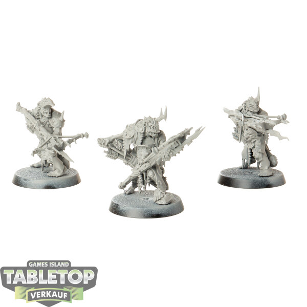 Orruk Warclans - 3x Man-skewer Boltboyz - grundiert