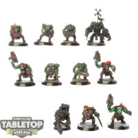 Orks - 11x Ork Boyz - teilweise bemalt