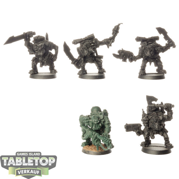 Orks - 5x Ork Kommandos klassisch - teilweise bemalt