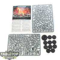 Chaos Space Marines - 10 Jakhals - im Gussrahmen
