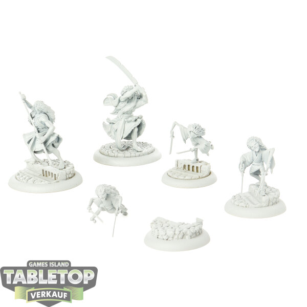 Malifaux - 5x Deadly Performance - grundiert