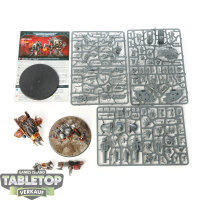 Chaos Knights - 2 War Dog - teilweise gebaut