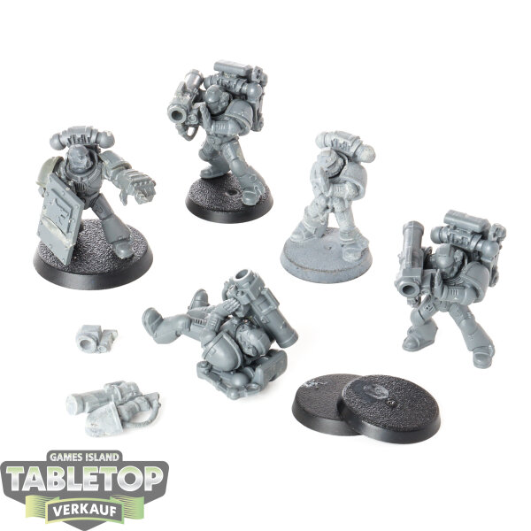 Space Wolves - 5x Devastator Squad klassisch - unbemalt