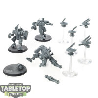 Tau Empire - 3 XV8 Crisis Battlesuit Team - unbemalt