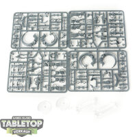 Necrons - 2x Tomb Blades - im Gussrahmen