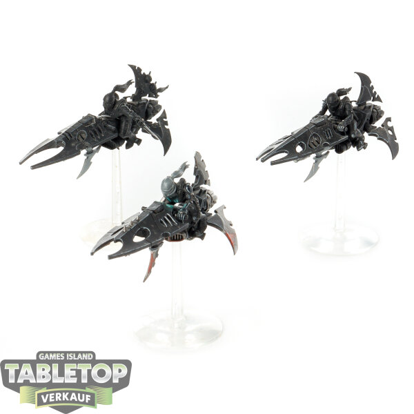 Drukhari - 3x Reavers - teilweise bemalt