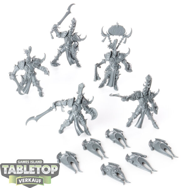 Hedonites of Slaanesh - 5x Myrmidesh Painbringers - teilweise gebaut