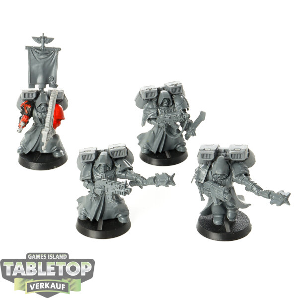 Dark Angels - 4x Company Veterans - teilweise bemalt