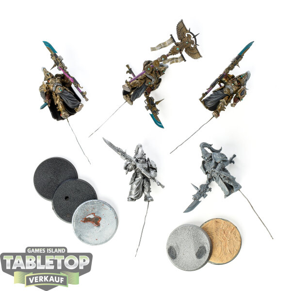 Adeptus Custodes - 5 Custodian Wardens - teilweise bemalt