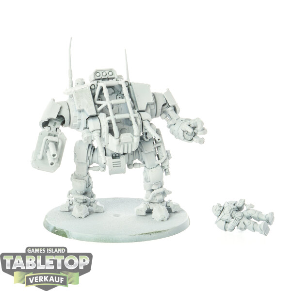 Space Marines - Invictor Tactical Warsuit - grundiert
