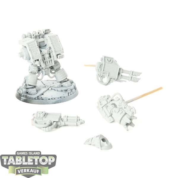 Space Marines - Venerable Dreadnought - grundiert
