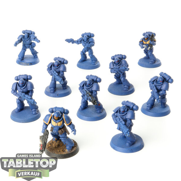 Space Marines - 10x Intercessor Squad - teilweise bemalt