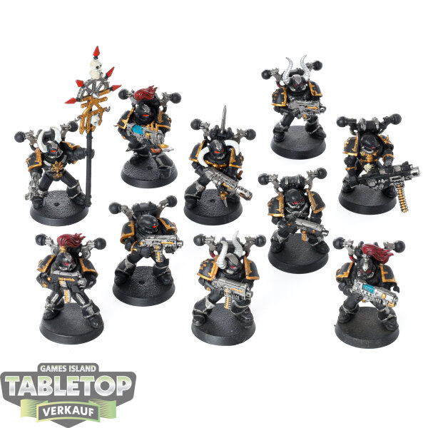 Chaos Space Marines - 10 Chaos Space Marines - bemalt