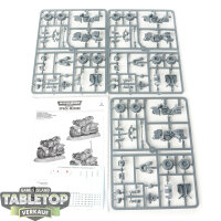 Space Marines - 3x Biker Squad - im Gussrahmen