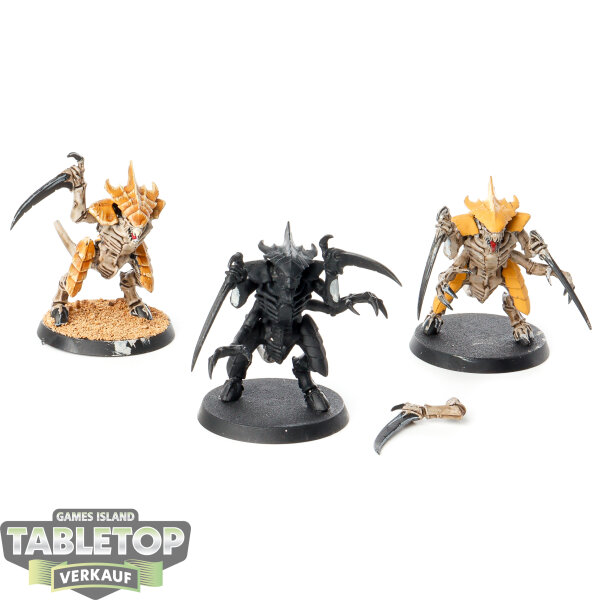 Tyraniden - 3x Tyranid Warriors - teilweise bemalt