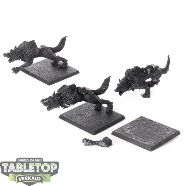 Space Wolves - 3x Thunderwolf Cavalry - grundiert